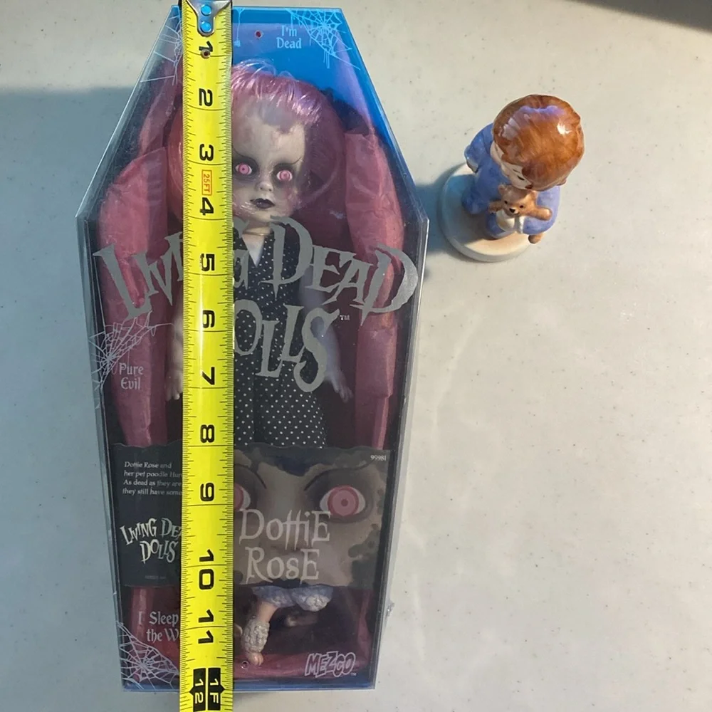 Living Dead Dolls Dottie Rose